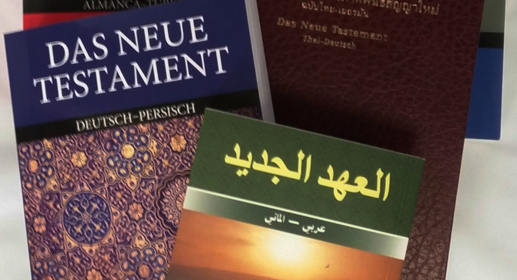 Zweisprachige Neue Testamente